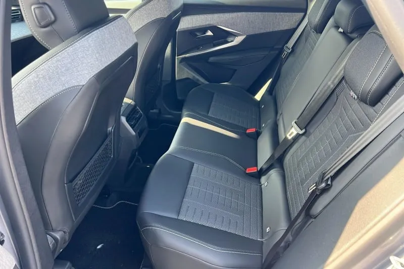 PEUGEOT 3008 GT - photo 106