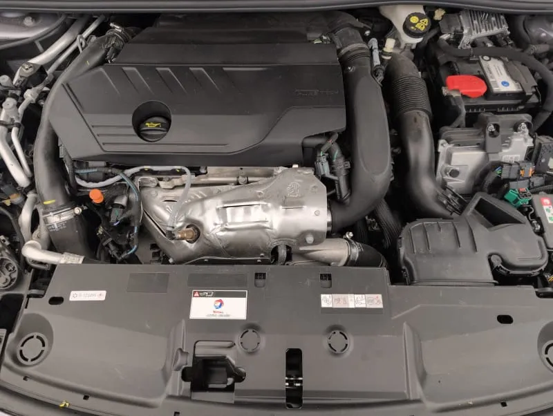 PEUGEOT 308 SW PHEV 180 e-EAT8 Allure Pack - photo 21