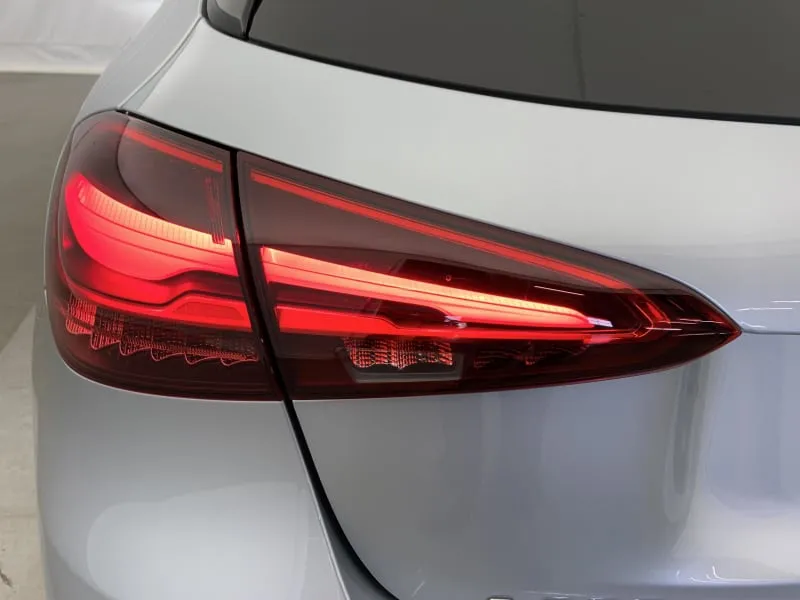 mercedes MERCEDES CLASSE A 200 d 8G-DCT AMG Line - 5 portes neuve moins chère - photo 12