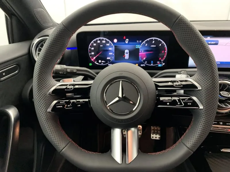 mercedes MERCEDES CLASSE A 200 d 8G-DCT AMG Line - 5 portes neuve moins chère - photo 38