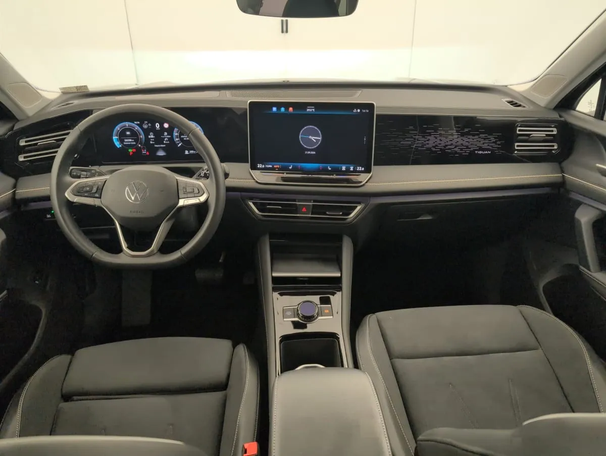 VOLKSWAGEN TIGUAN 2.0 TDI 150ch DSG7 Elegance - photo 13