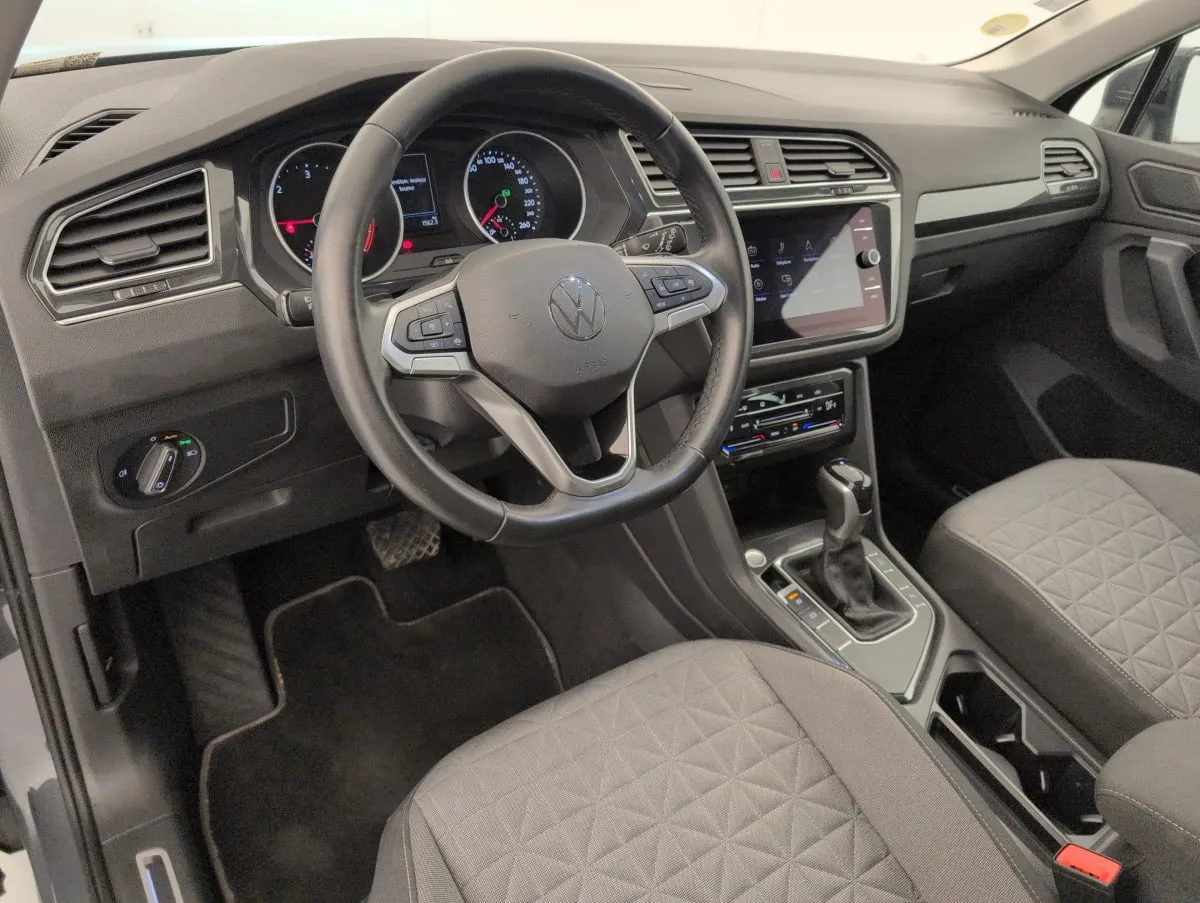 Acheter une volkswagen VOLKSWAGEN Tiguan 2.0 TDI 150CH DSG7 LIFE BUSINESS d’occasion avec 56166km disponible immédiatement - photo 15