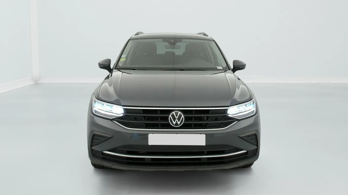 Acheter une volkswagen VOLKSWAGEN Tiguan 2.0 TDI 150CH DSG7 LIFE BUSINESS d’occasion avec 56166km disponible immédiatement - photo 2