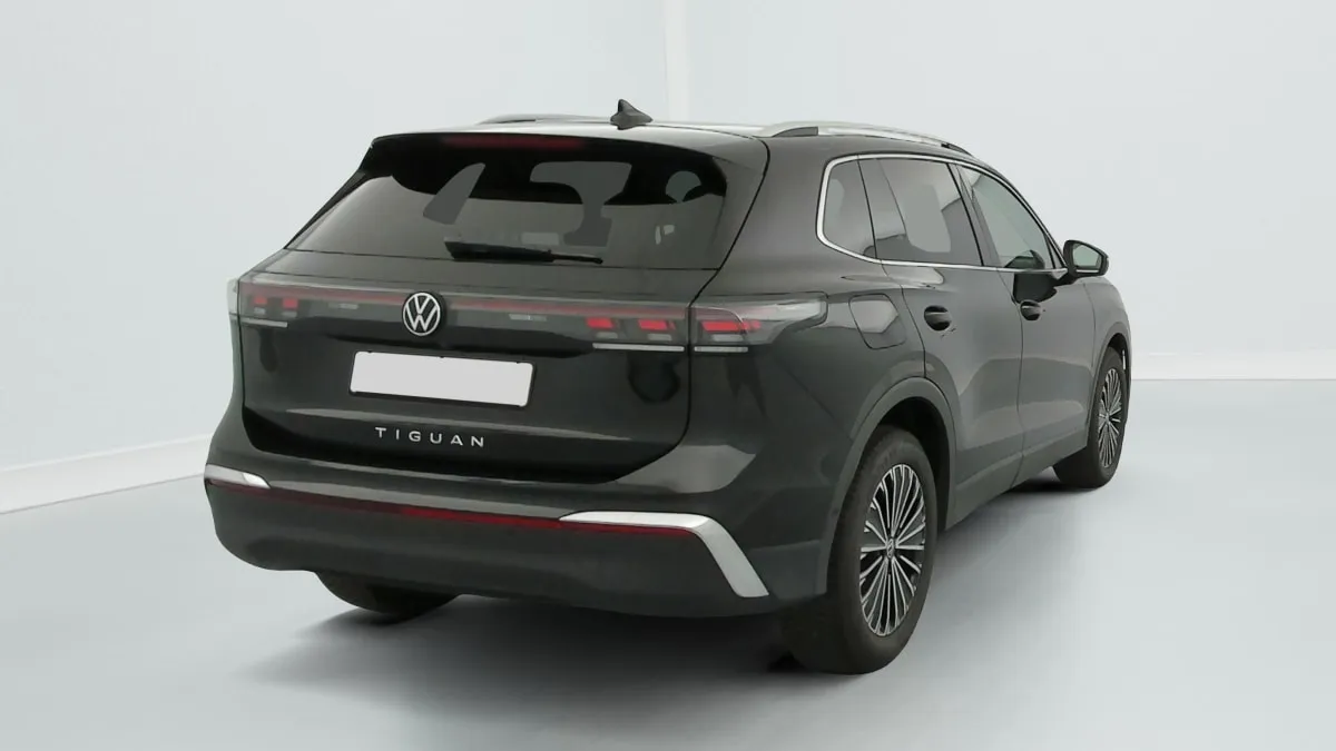 VOLKSWAGEN TIGUAN 2.0 TDI 150ch DSG7 Elegance - photo 7