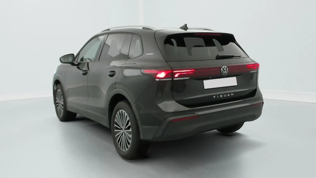 Acheter une volkswagen 2.0 TDI 150ch DSG7 VW Edition d’occasion avec 7592km disponible immédiatement - photo 5