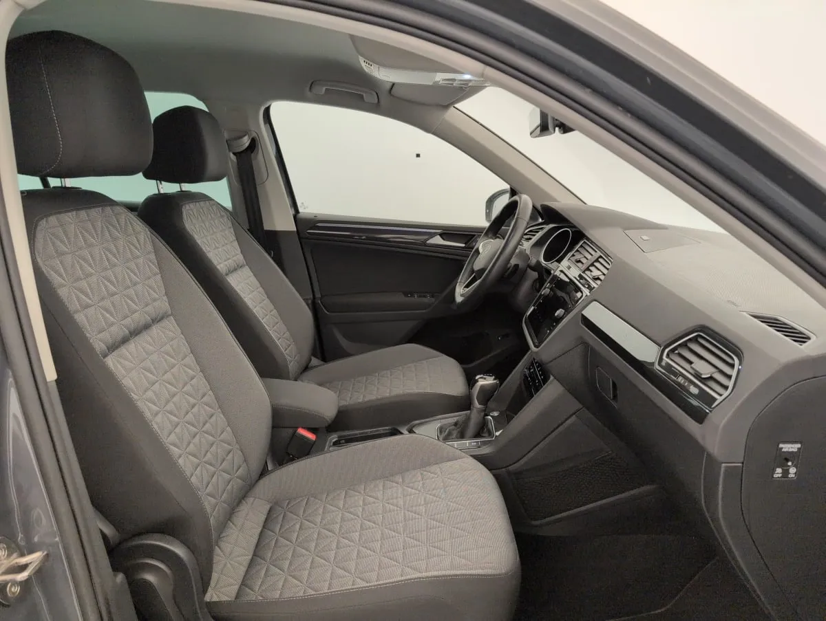 Acheter une volkswagen VOLKSWAGEN Tiguan 2.0 TDI 150CH DSG7 LIFE BUSINESS d’occasion avec 56166km disponible immédiatement - photo 9