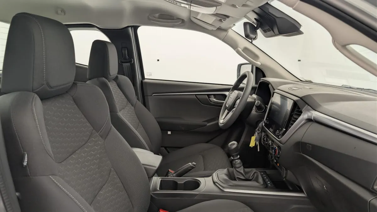 Utilitaire isuzu 2.2L SPACE CABINE M T EVOLUTION 2 portes neuf moins cher par mandataire - photo 10