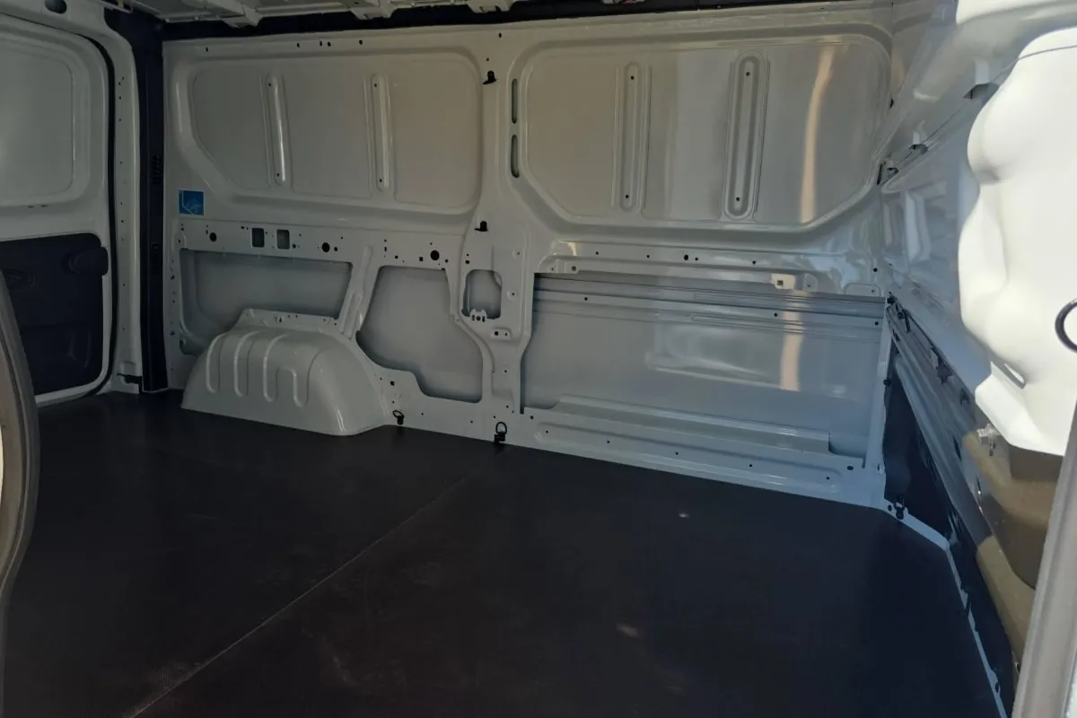 Utilitaire renault DCI 150 L2H1 3T ADVANCE 4 portes neuf moins cher par mandataire - photo 10