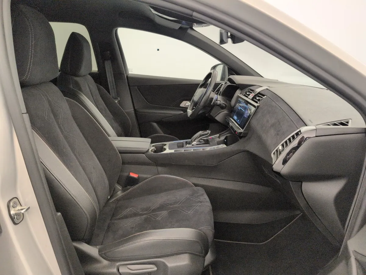 Acheter une ds Hybride Rechargeable E-Tense 225 EAT8 Performance Line d’occasion avec 54828km disponible immédiatement - photo 9