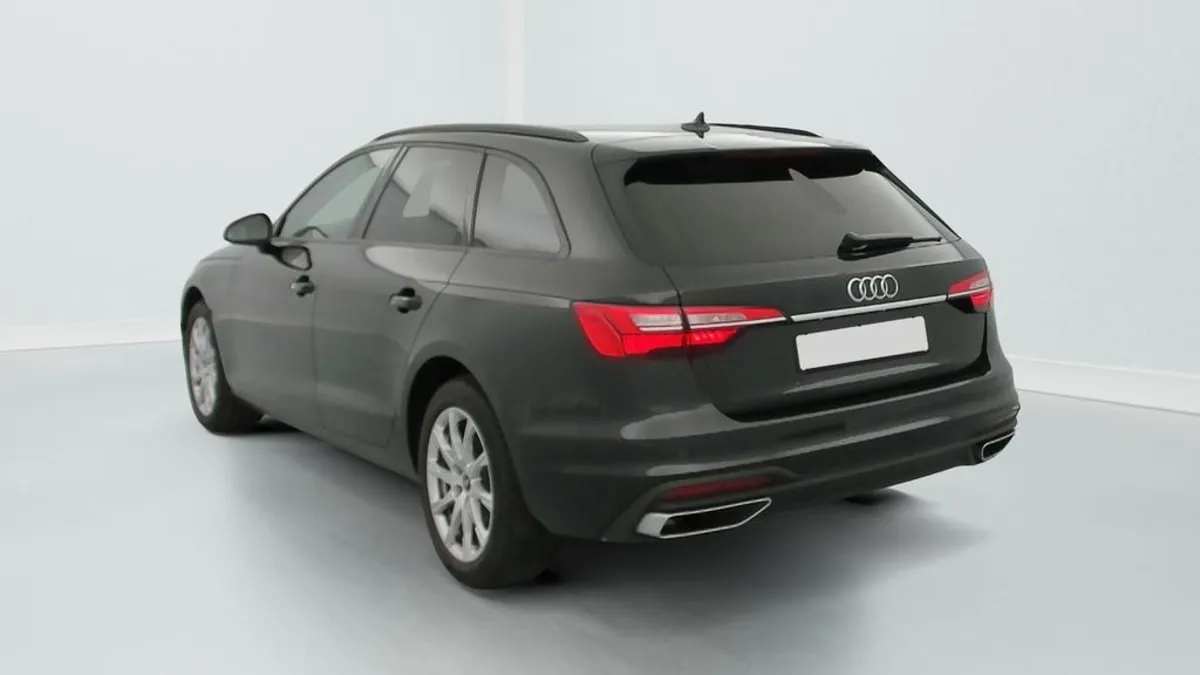 Acheter une audi AUDI A4 AVANT 35 TFSI 150 S tronic 7 Design d’occasion avec 43057km disponible immédiatement - photo 5
