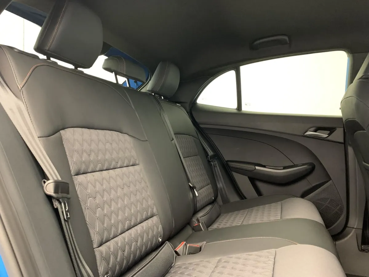 mg 1.5 L Hybrid+ 195 ch Luxury - 5 portes neuve moins chère - photo 10
