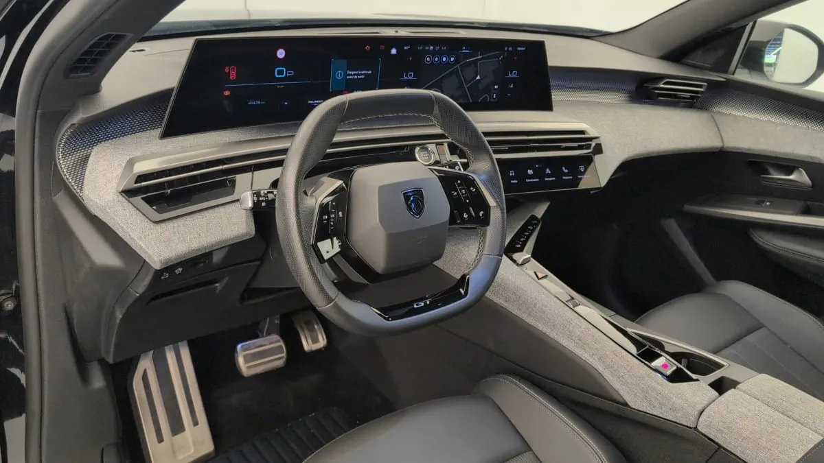 Acheter une peugeot HYBRID 145CH E-DCS6 GT d’occasion avec 21483km disponible immédiatement - photo 16