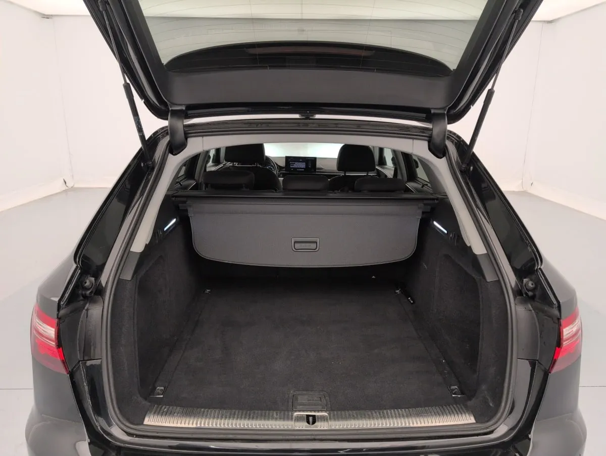 Acheter une audi 35 TFSI 150 S tronic 7 Design d’occasion avec 44055km disponible immédiatement - photo 11