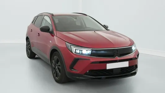 Opel Grandland 1.2 turbo hybrid 136 ch e-dct6 gs light