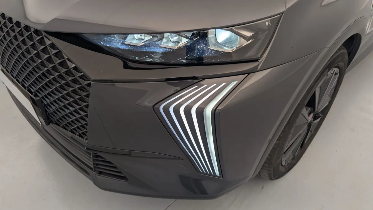 Acheter une ds Hybride Rechargeable E-Tense 300 EAT8 4x4 Performance Line + d’occasion avec 19850km disponible immédiatement - photo 29