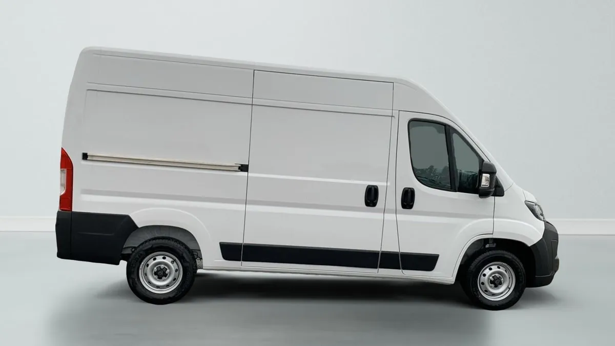 Utilitaire peugeot BOXER FGN DIESEL 140 CH L2H2 3.3 T MANUELLE ACTIVE 4 portes neuf moins cher par mandataire - photo 8