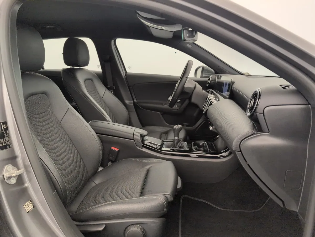 Acheter une mercedes 180 D BM6 BUSINESS LINE d’occasion avec 65406km disponible immédiatement - photo 9