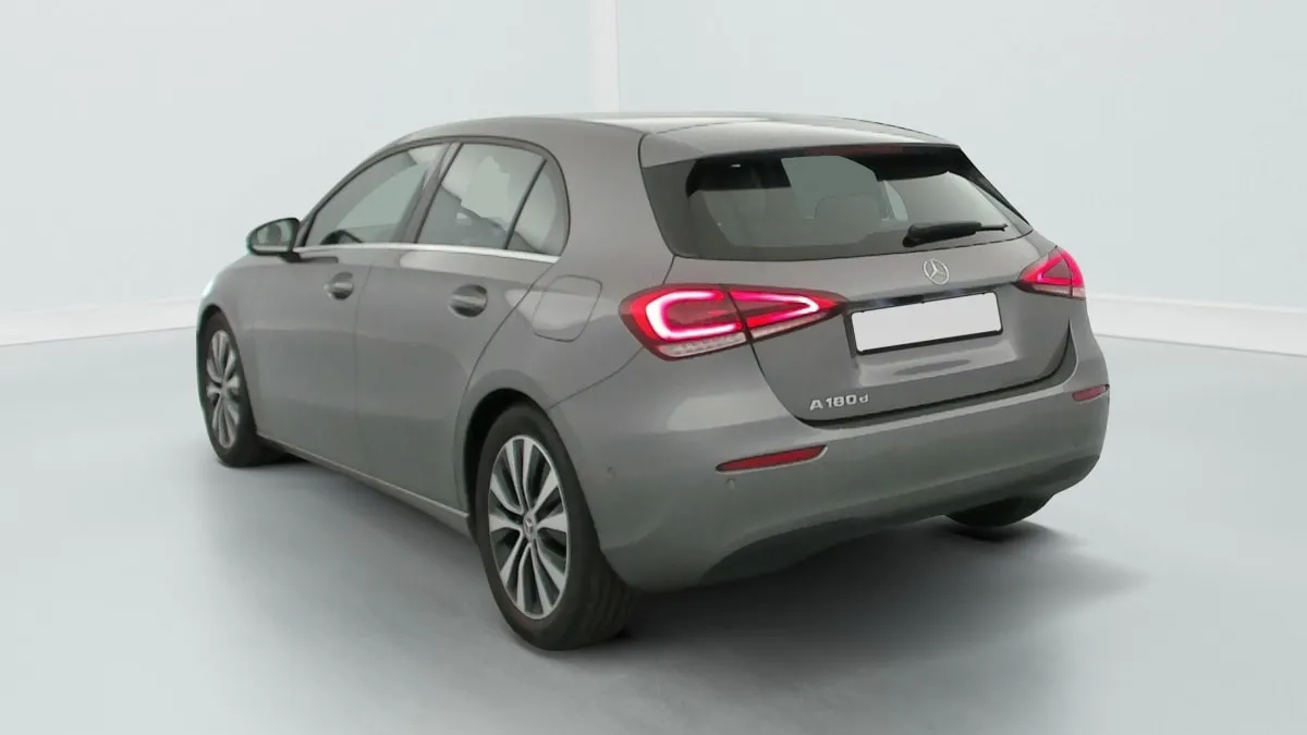 Acheter une mercedes 180 D BM6 BUSINESS LINE d’occasion avec 65406km disponible immédiatement - photo 5