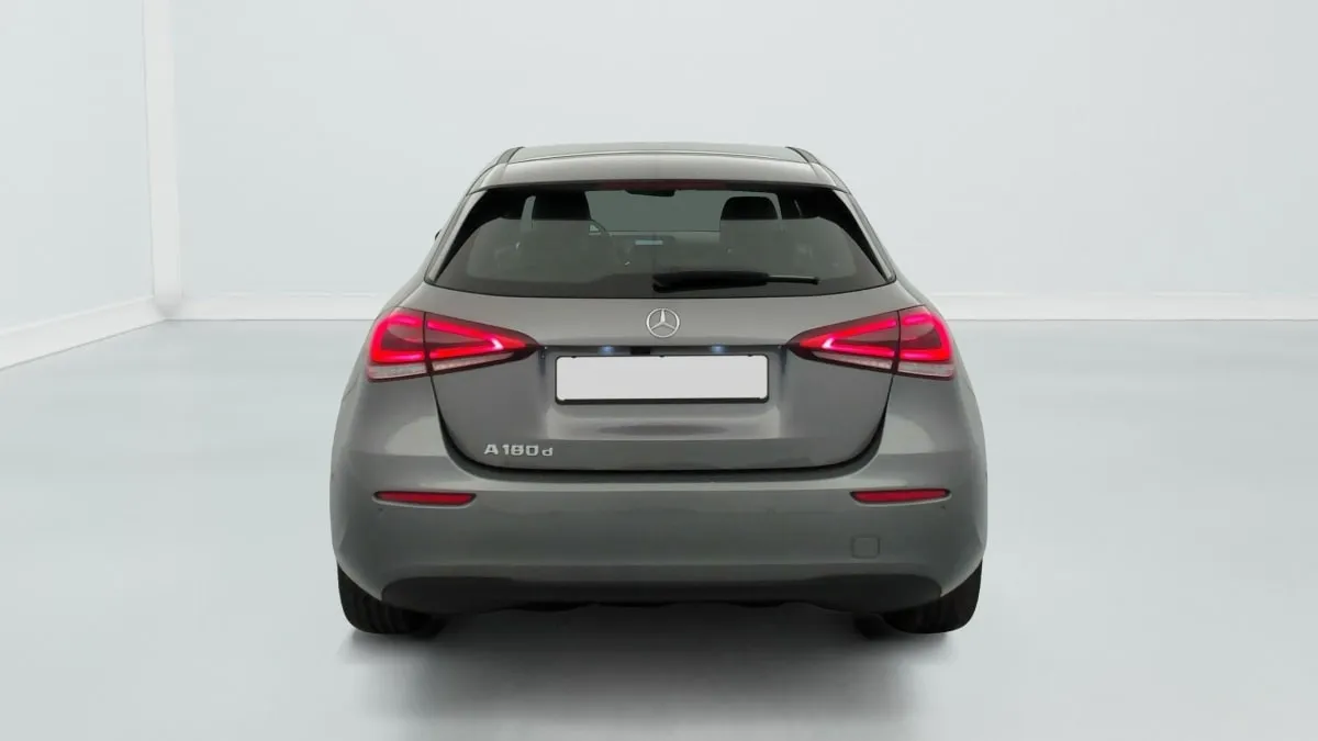 Acheter une mercedes 180 D BM6 BUSINESS LINE d’occasion avec 65406km disponible immédiatement - photo 6