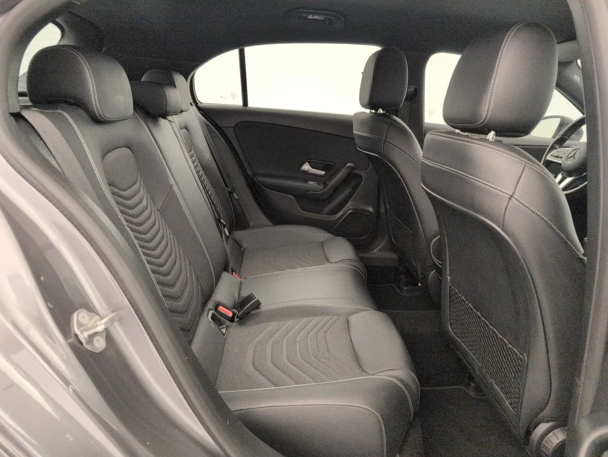 Acheter une mercedes 180 D BM6 BUSINESS LINE d’occasion avec 65406km disponible immédiatement - photo 10