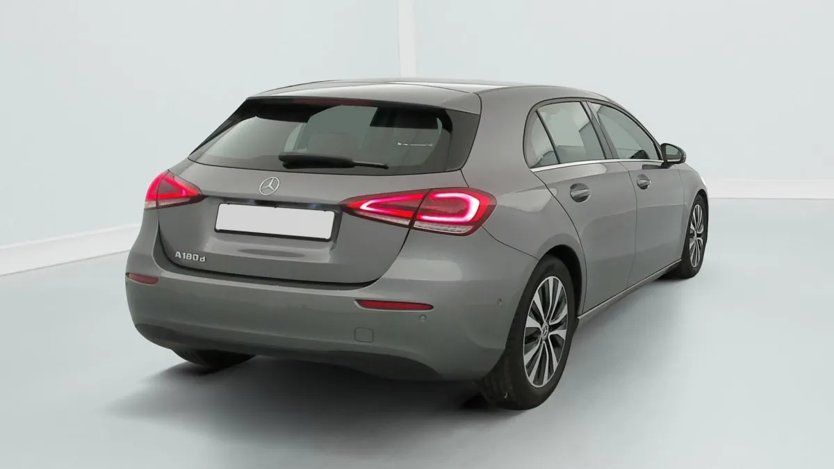 Acheter une mercedes 180 D BM6 BUSINESS LINE d’occasion avec 65406km disponible immédiatement - photo 7