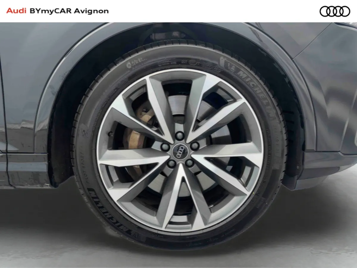 AUDI Q7 S line - photo 20