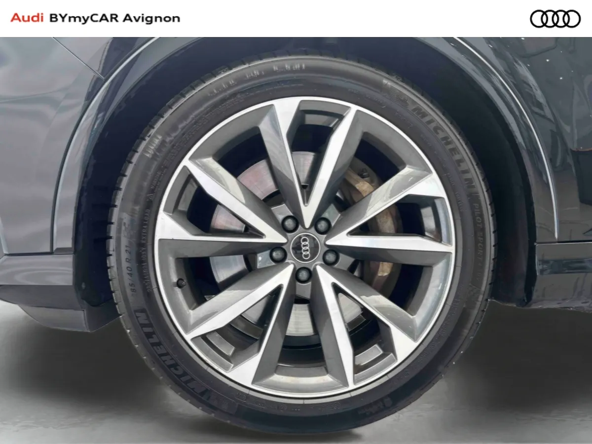 AUDI Q7 S line - photo 17