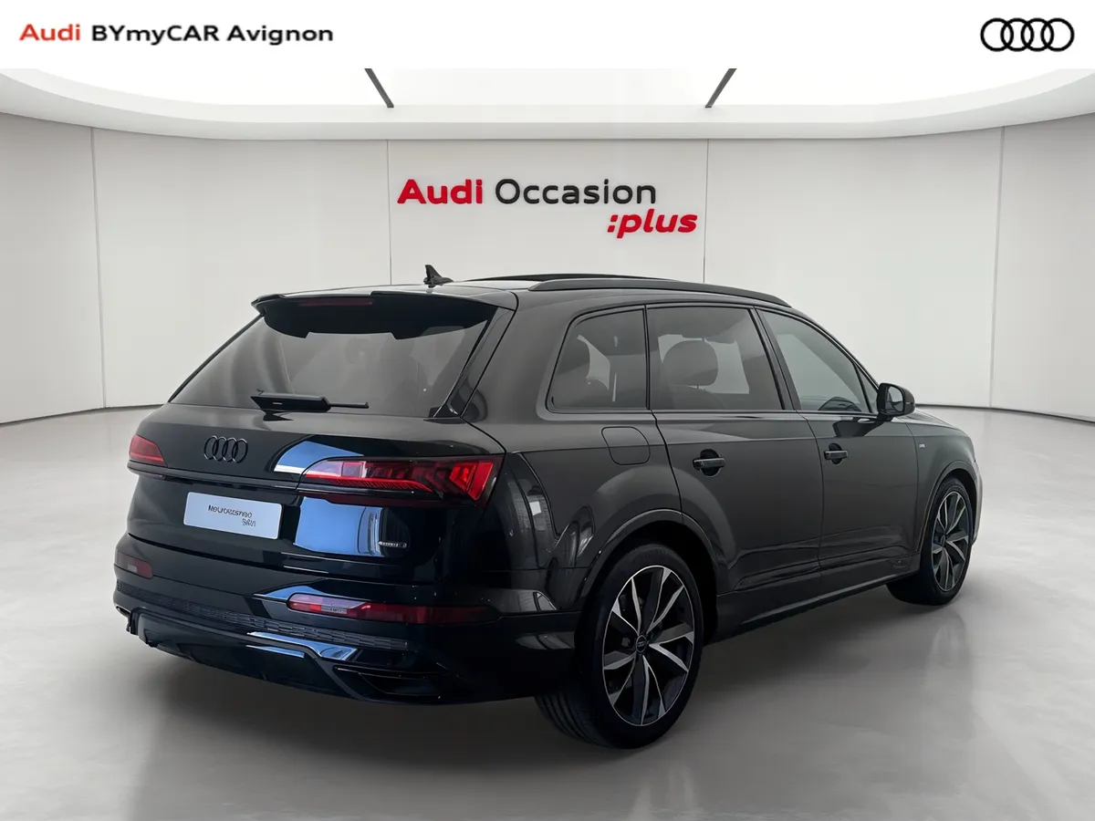 AUDI Q7 S line - photo 5