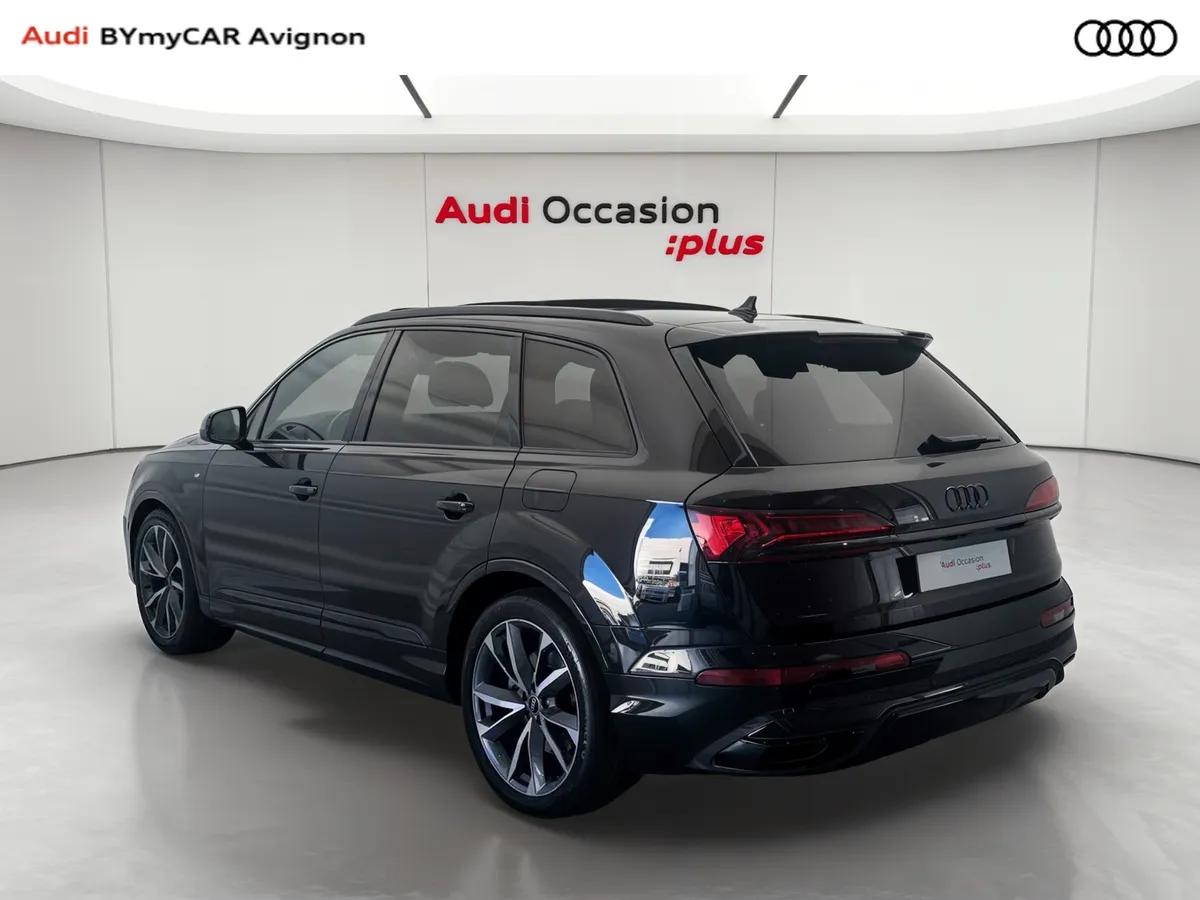 AUDI Q7 S line - photo 3
