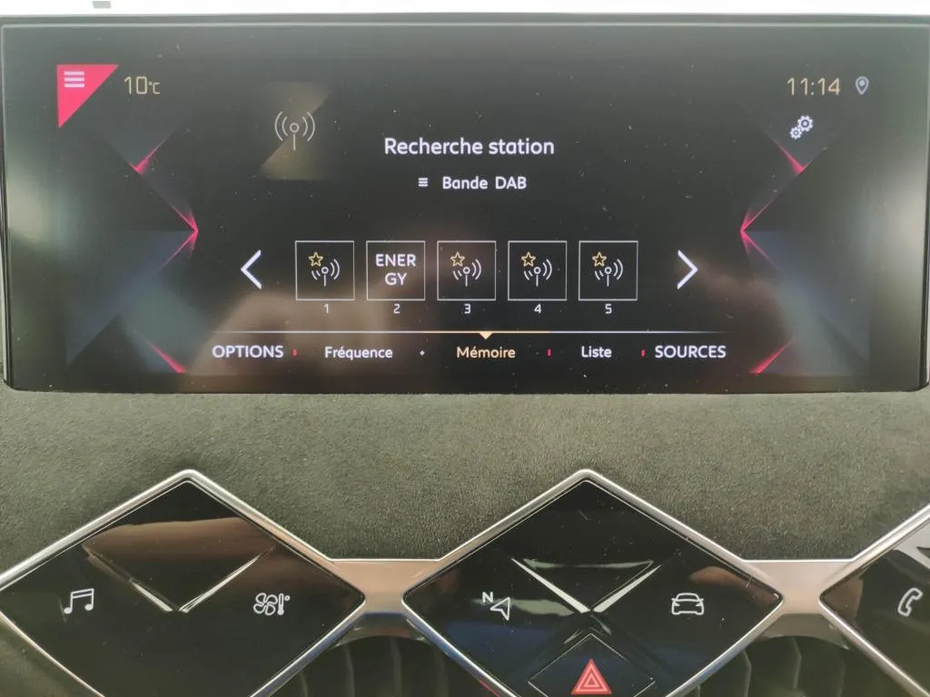 Acheter une ds DS DS3 Crossback PureTech 130 EAT8 Performance Line d’occasion avec 27200km disponible immédiatement - photo 13